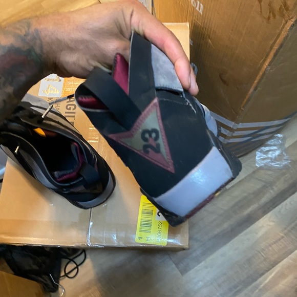 Retro 7’s Bordeaux - Picture 5 of 7